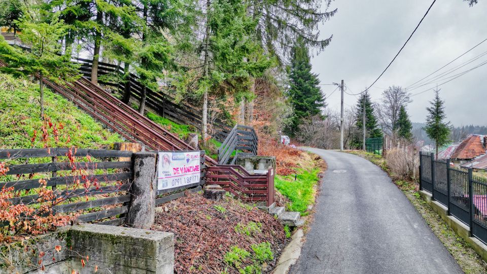Vilă de vânzare în Predeal – vedere panoramică către pârtia de schi