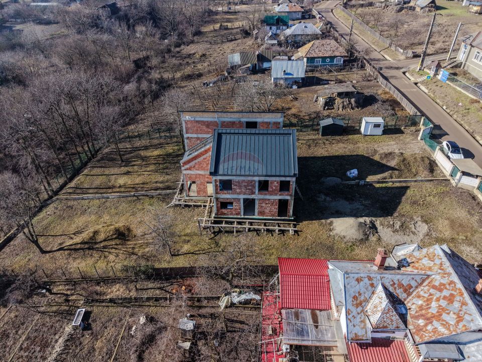 5 room House / Villa for sale