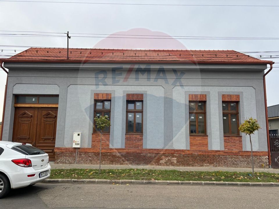 180sq.m Commercial Space for sale, Central area