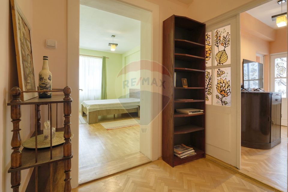 REZERVATApartament cu 3 camere de închiriat zona centrala Maior Cranta