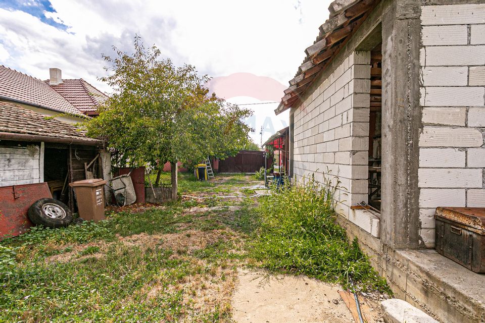 Casă / Vilă cu 5 camere in Santana, de vanzare