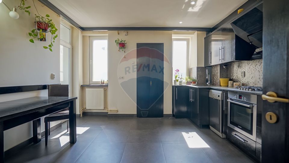 3 room Apartment for sale, Centrul Civic area