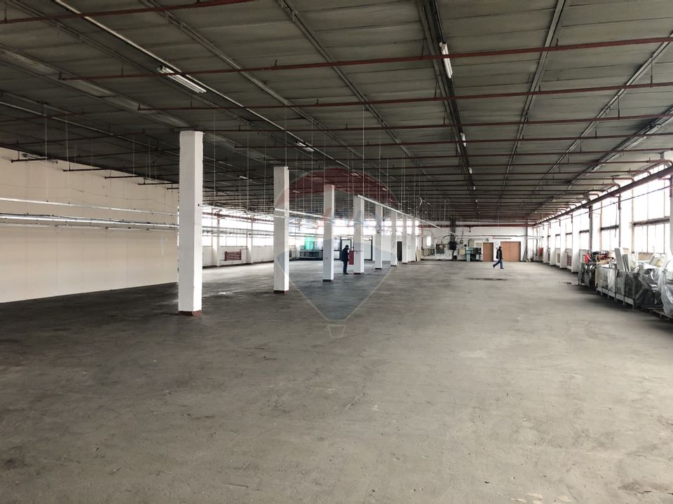 Spațiu industrial de inchiriat,  1650 mp, zona aeroportului, la etaj