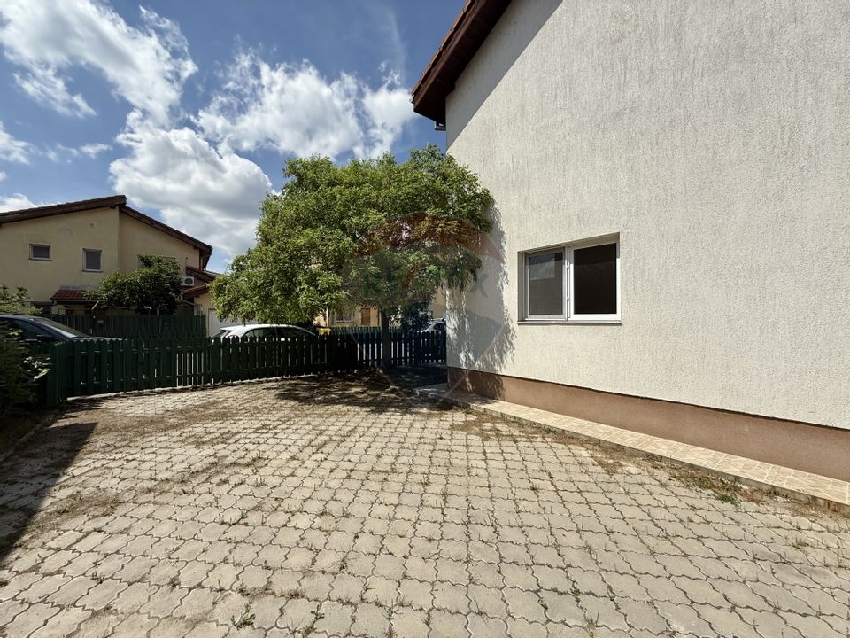 De vanzare | Casa 3 dormitoare nemobilata | Azur