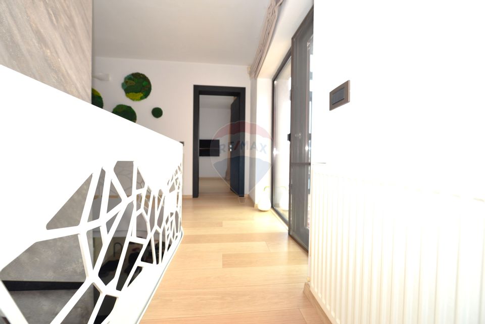 Casa Vila cu 4 camere de vanzare in  Cernica langa padure