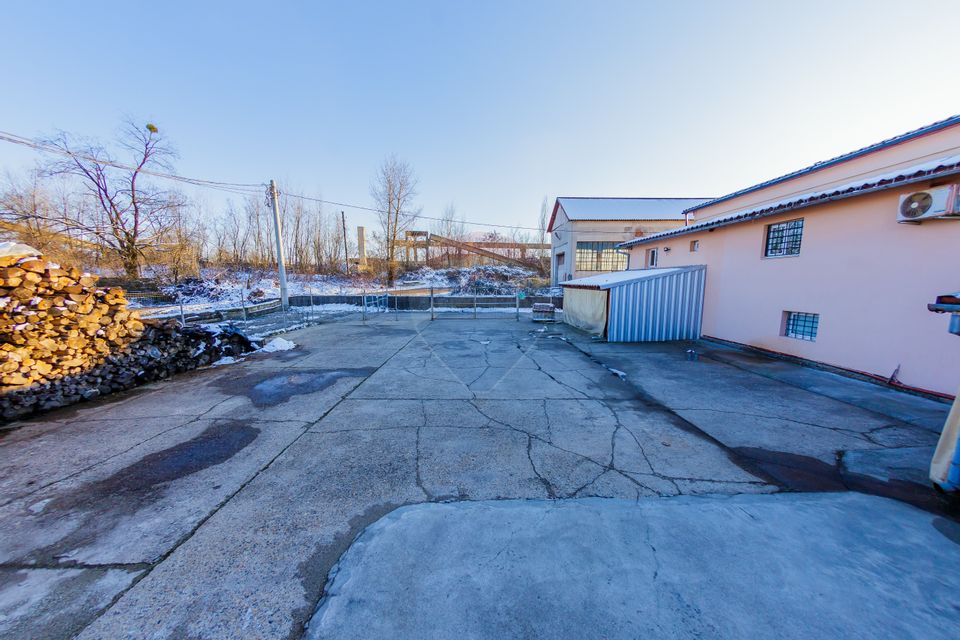 HALA  VANZARE de 1,100mp in Baia Mare- LOCATIE RENOVATǍ