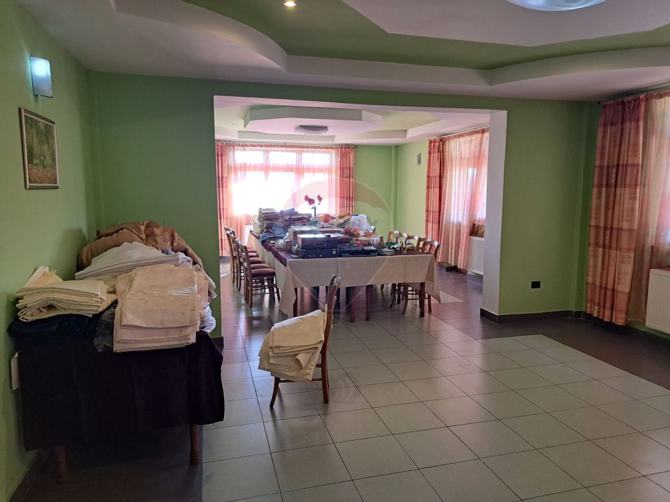 Spațiu de închiriat semicentral, 600 mp