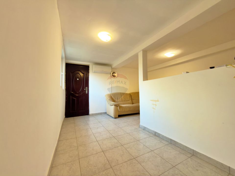 Casă cu 3 camere de vânzare în zona 3 Insule, Arad