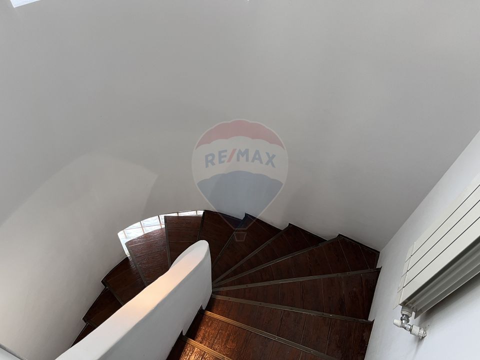 Vila de închiriat 6 camere Piata Victoriei