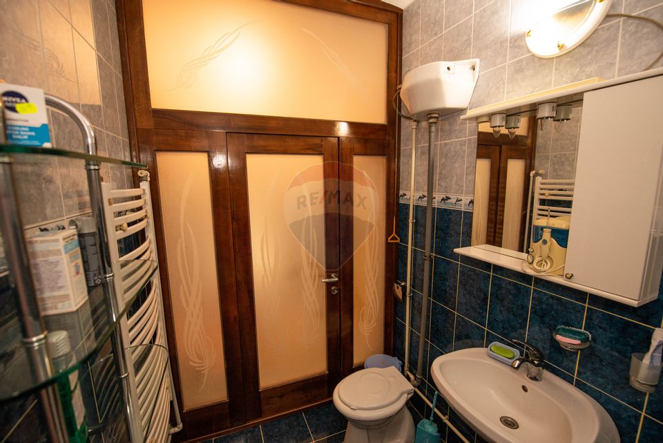 6 room House / Villa for sale, Central area