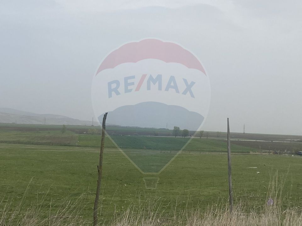 Land 44,200sqm Vintu de Jos / Strada Garii