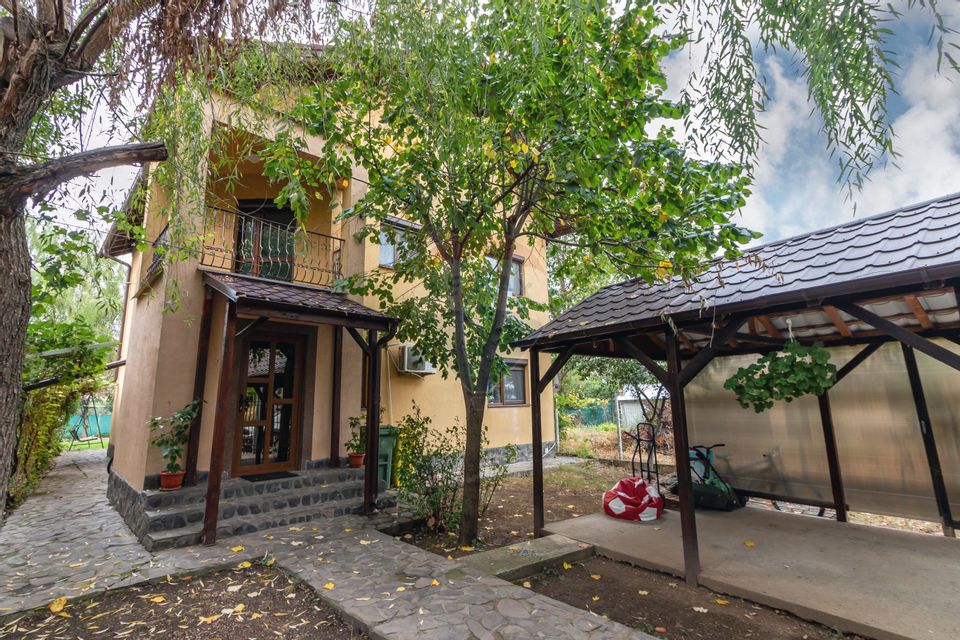 House / Villa in Buftea, all utilities, near the lake, bus, shops