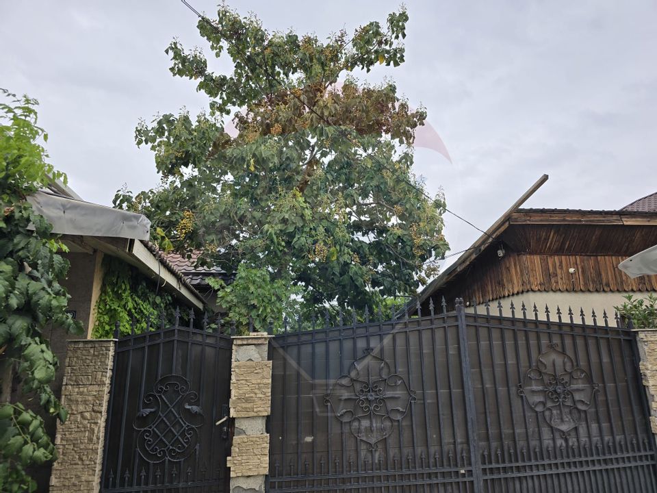 5 room House / Villa for sale