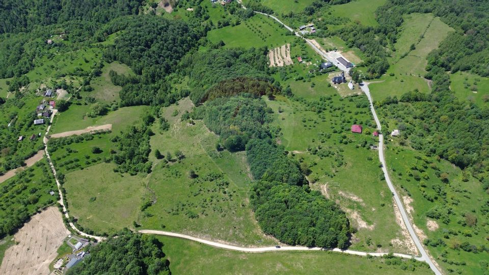 TEREN DE VANZARE SE ACCEPTA SCHIMB CU PROPRIETATI ÎN ORAS