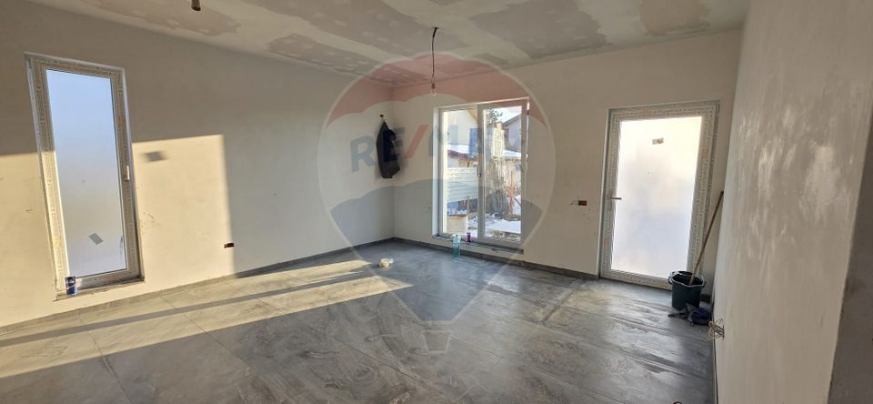 4 room House / Villa for sale