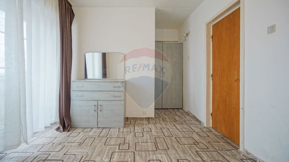 Comision 0 % | Apartament cu 3 camere 100mp de vânzare în zona Vlahuta