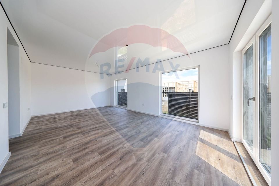 4 room House / Villa for sale