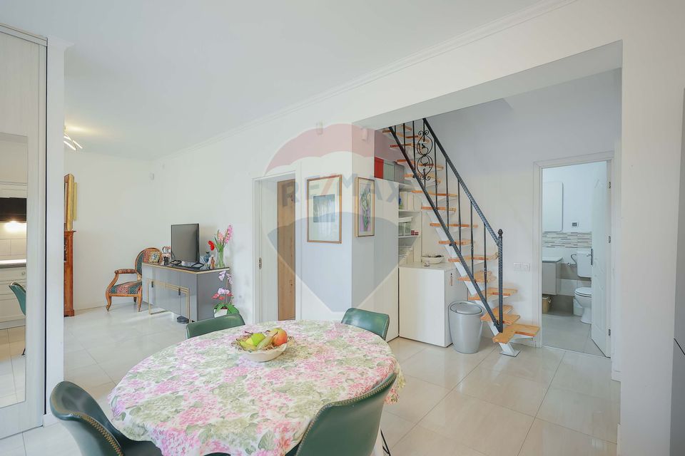 5 room Apartment for sale, Central area