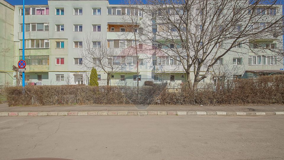 Comison 0% | Apartament cu 3 camere, etaj intermediar, Bartolomeu