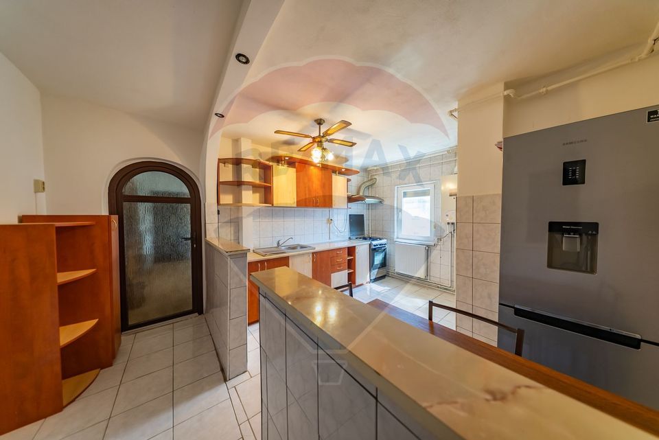 Apartament cu 2 camere de închiriat în zona Micalaca