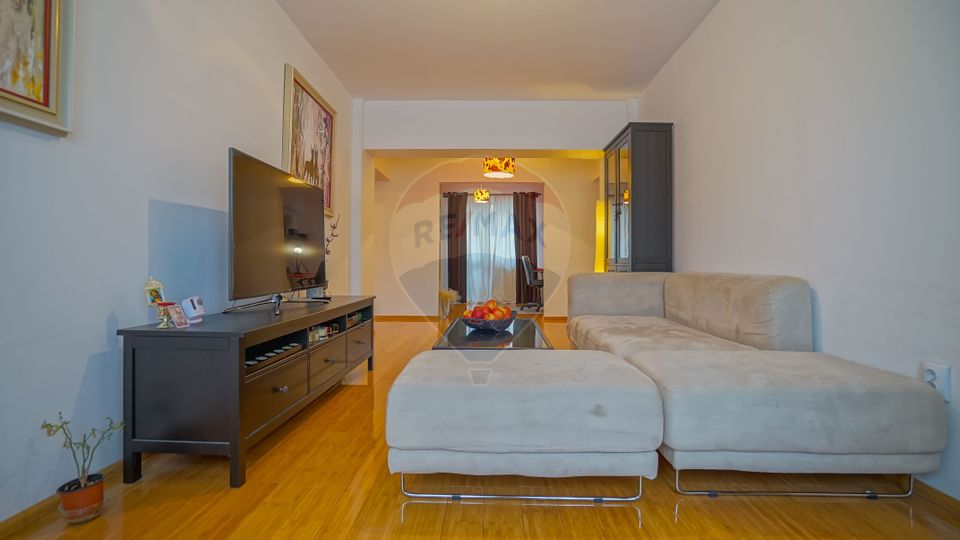 Apartament cu 4 camere, Centrul Civic
