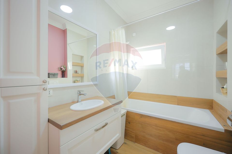 5 room House / Villa for sale, Dealuri Oradea area