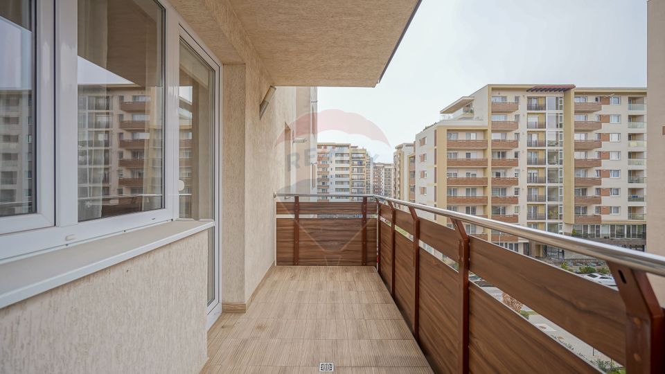 3 room Apartment for rent, Tractorul area