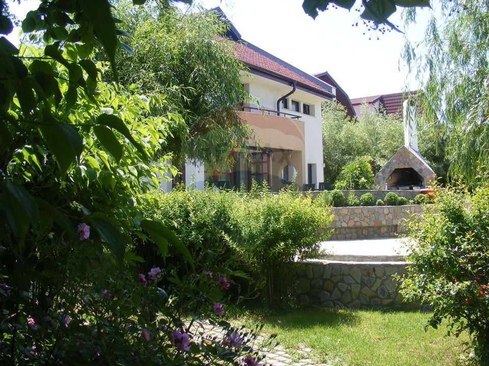 7 room House / Villa for sale