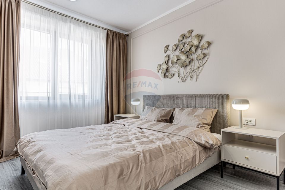 Apartament modern cu 3 camere de închiriat în zonă centrală