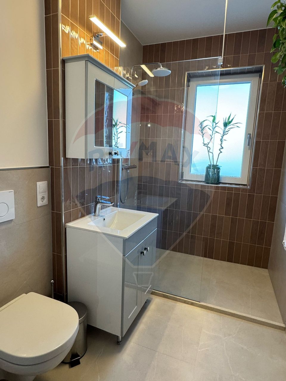 3 room Apartment for rent, Turnisor area
