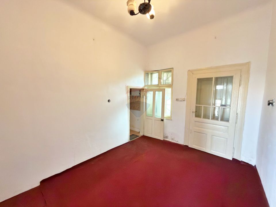 41.82sq.m Commercial Space for sale, Dragasani area