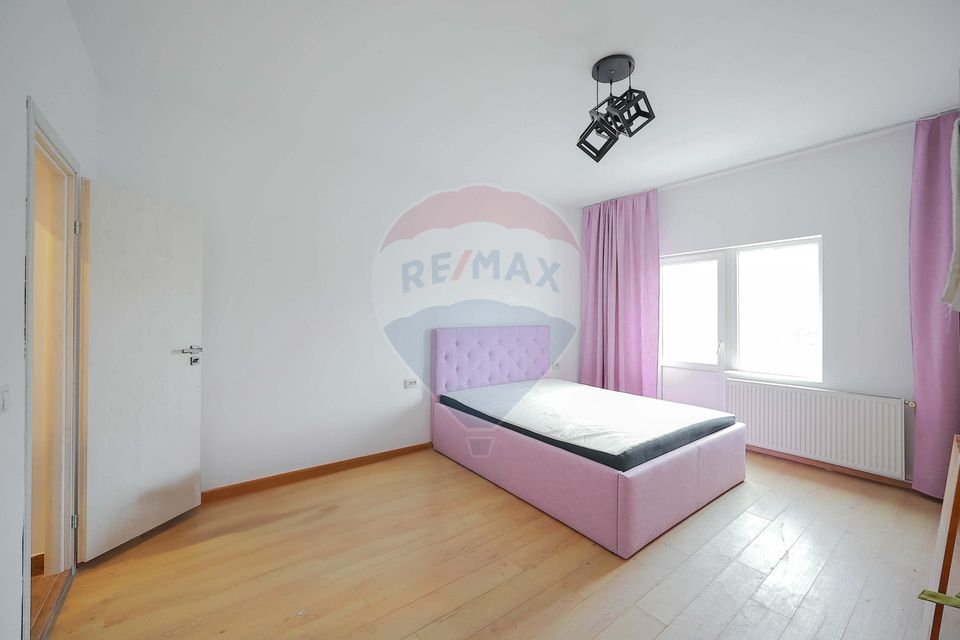 11 room Hotel / Pension for sale