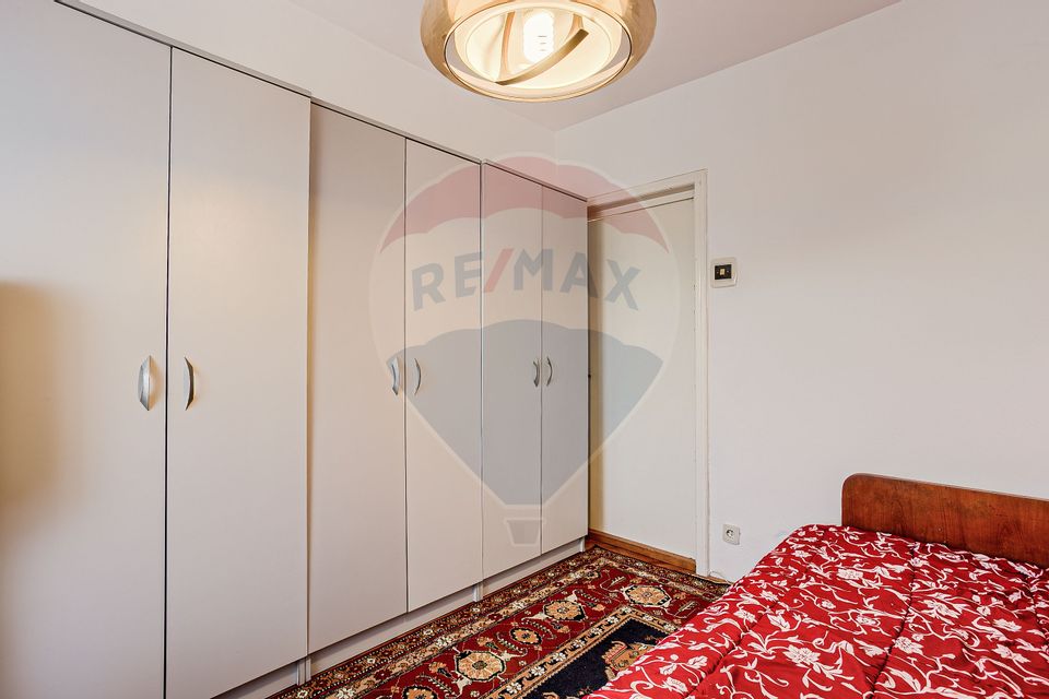 4 room Apartment for rent, Central area