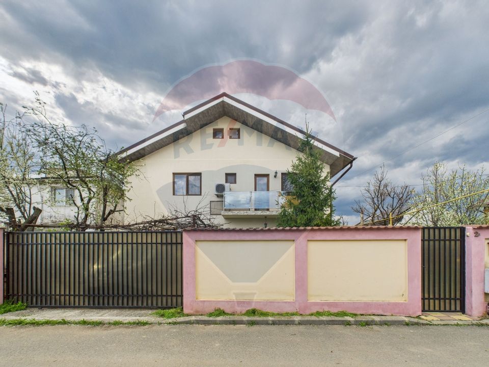 Casa spatioasa cu 5 camere si curte amenajata – Chitila