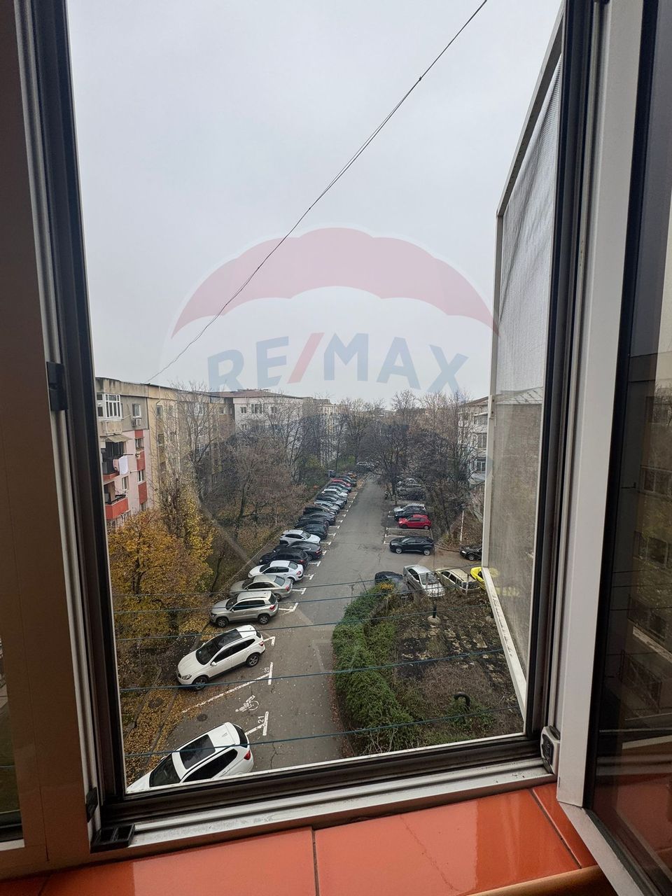 3 decomandate spatios, liber, central, Infratirii, Mc Donalds