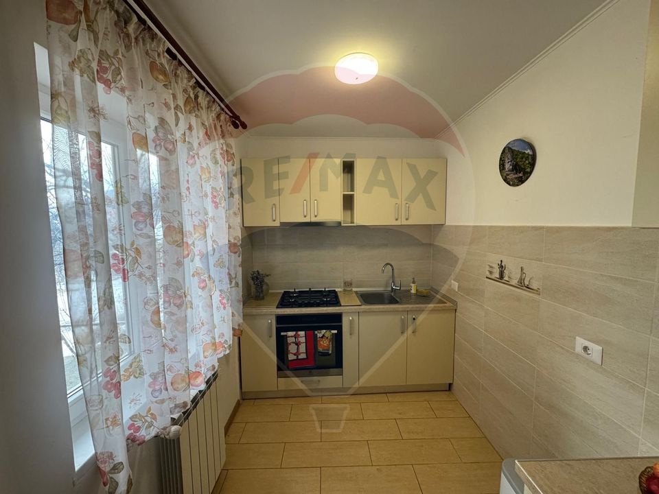 6 room House / Villa for sale, Darmanesti area