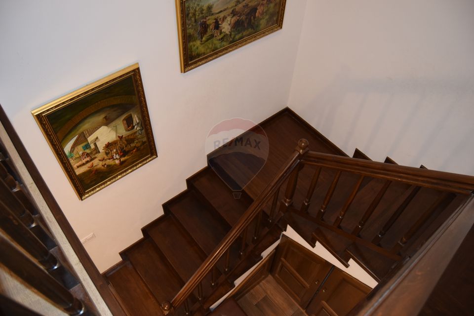 4 room House / Villa for sale, Cetate area