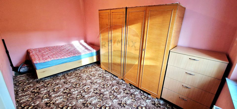 Apartament 2 camere, etaj 2, centrala proprie, balcon - zona Fortuna