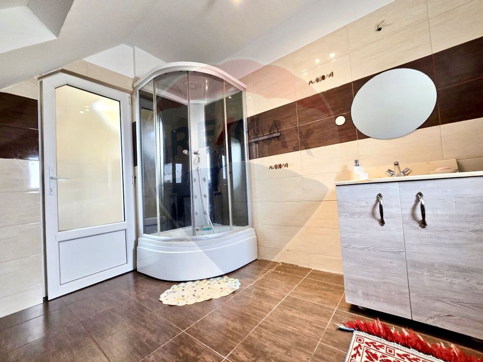 4 room Apartment for sale