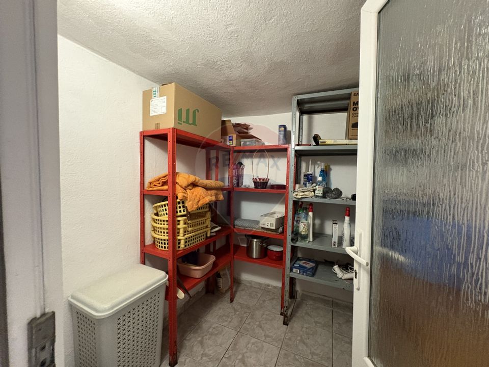 Casă de inchiriat cu 5 camere în zona Tomis I Constanta