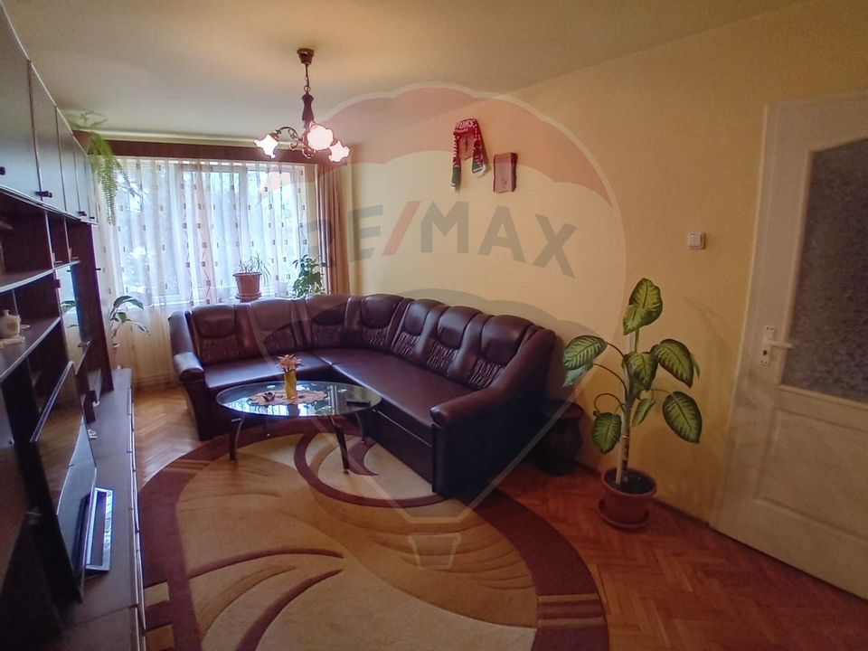 3 room Apartment for rent, Nord-Est area