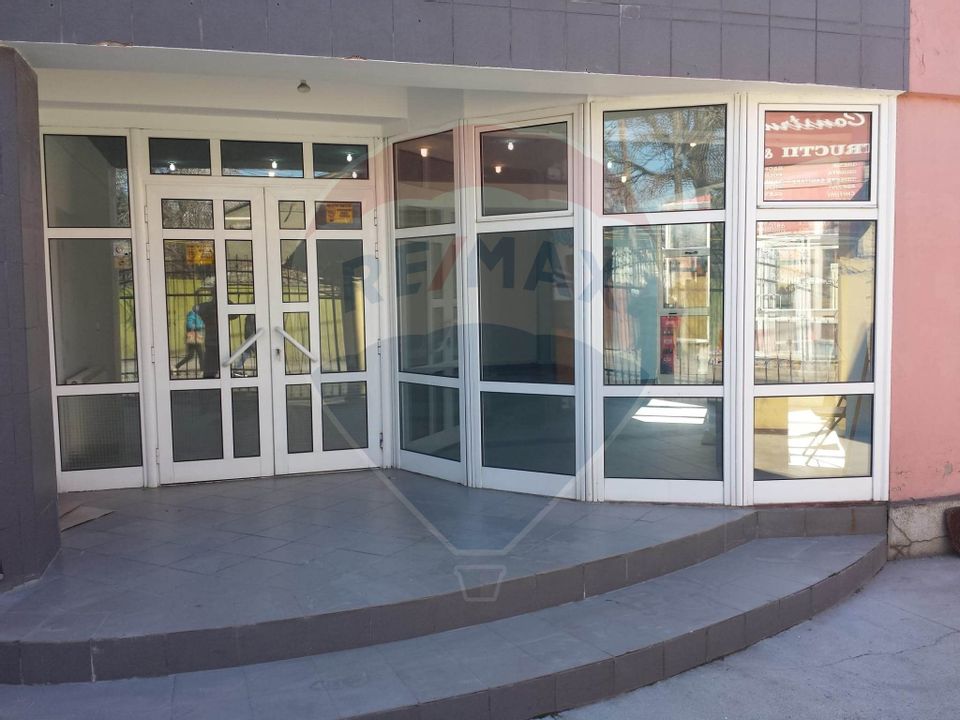 Clădire birouri /Sediu firmă de vânzare - Piața Centrală Galați