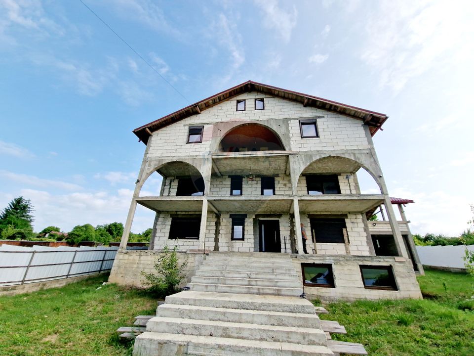 15 room House / Villa for sale