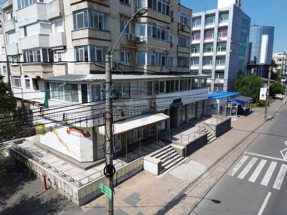 Apartament de vânzare Galați, 6 camere, Faleză - locuință sau birouri