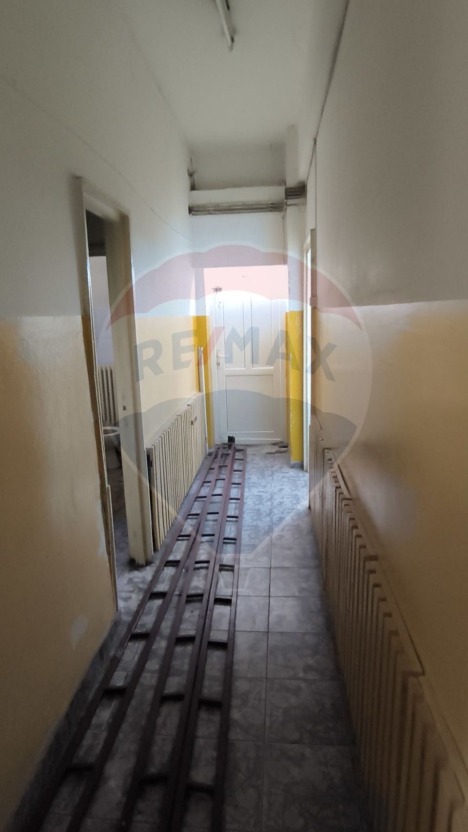 125sq.m Commercial Space for rent, Manastur area