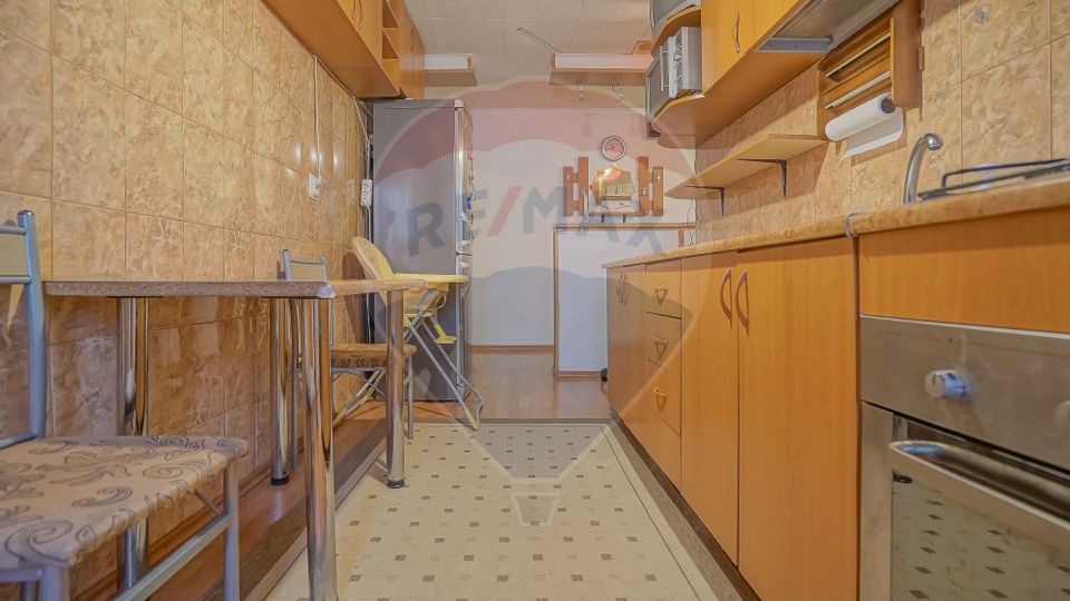 2 room Apartment for sale, Tractorul area