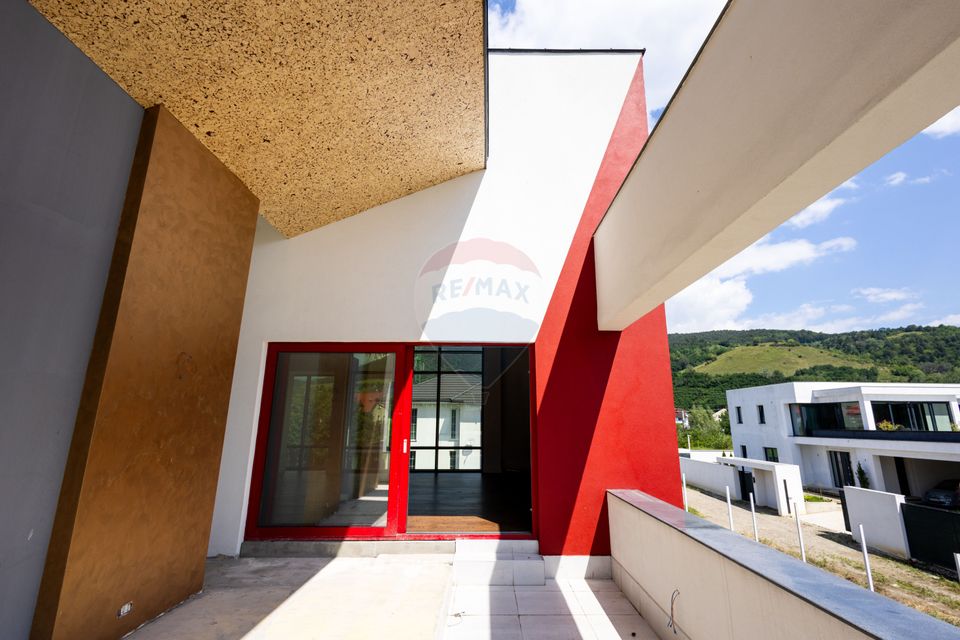 5 room House / Villa for sale