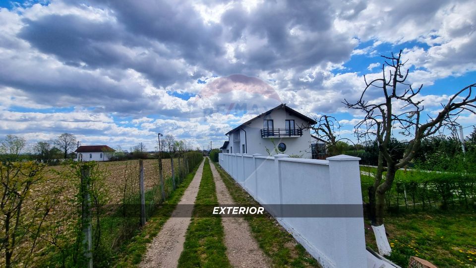 5 room House / Villa for sale