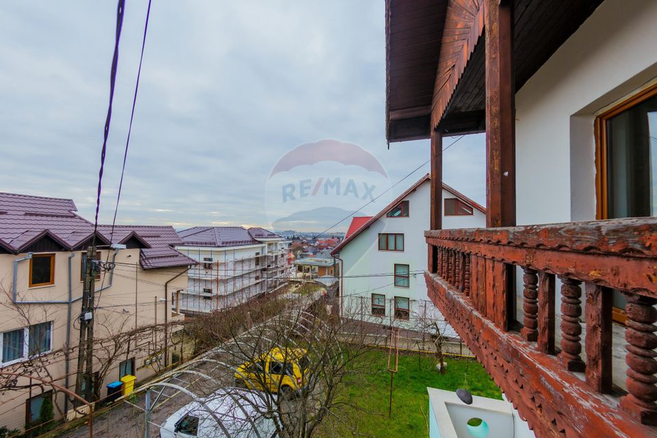 Casă de închiriat lângă parc – potrivită pentru centru / birouri