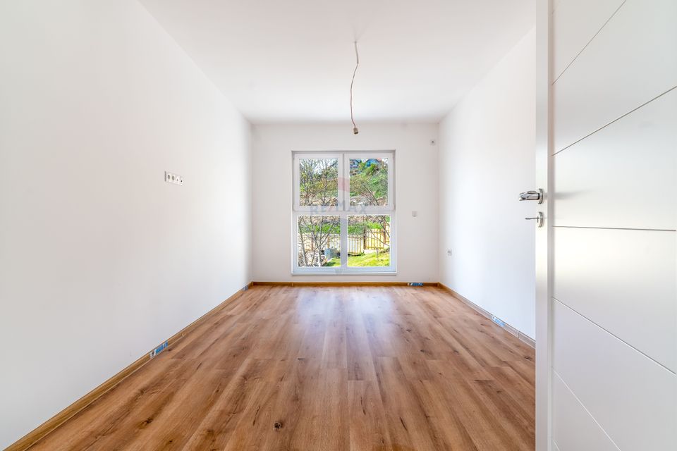 7 room House / Villa for rent, Dambul Rotund area